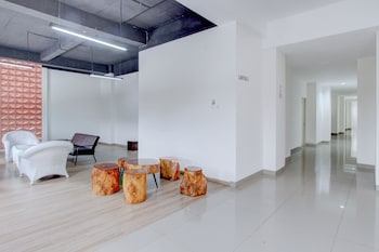 Townhouse Oak Near The Park Mall Solo,,3 star