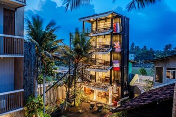 Secret Beach Ahangama Galle,,2 star