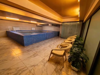 Blueshore International Hotel,,3 star