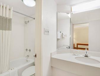 baymont inn and suites longview