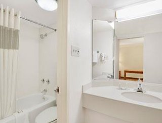 Baymont Inn & Suites Longview,Texas>>Longview,2 star