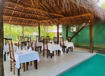 kingfisher resort and retreat sigiriya