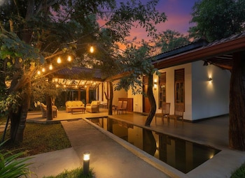 Kingfisher Resort & Retreat - Sigiriya,,3 star