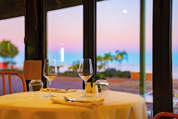 The Beach Hotel Whyalla,,3 star