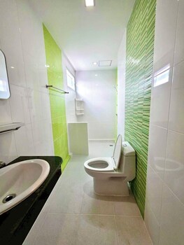 The See Stay Hatyai,,2 star