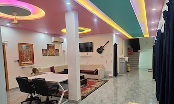 Hotel Ramkesarrai Near Shri Ram Janmabhoomi Temple, Ayodhya,,2 star