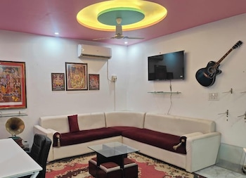 Hotel Ramkesarrai Near Shri Ram Janmabhoomi Temple, Ayodhya,,2 star