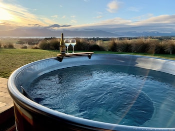 Fiordland Eco-Retreat,,5 star