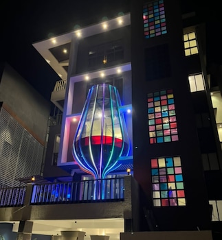 h2o casa lgatpuri