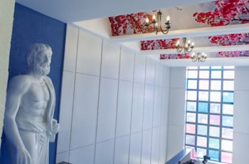 H2o Blanca Lgatpuri,,2 star
