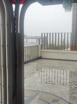 H2o Blanca Lgatpuri,,2 star