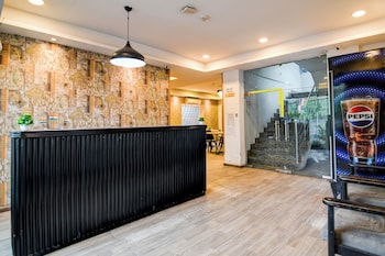 Green Arcade By Brill Room,,3 star