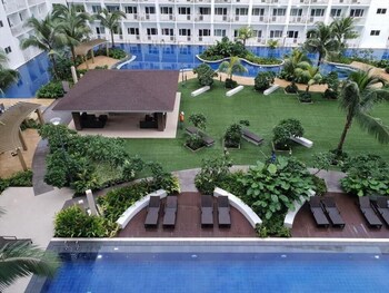 Shore Residences Moa Staycation,,3 star