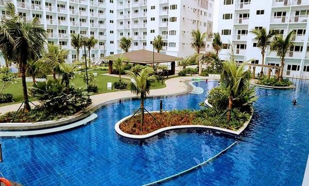 shore residences moa staycation