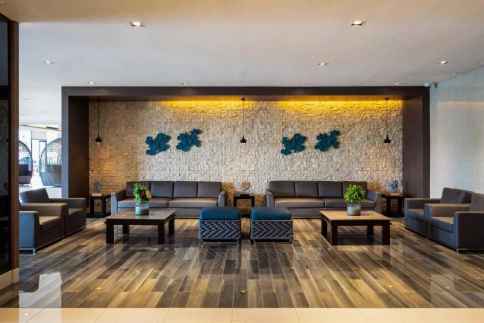 shore residences moa staycation