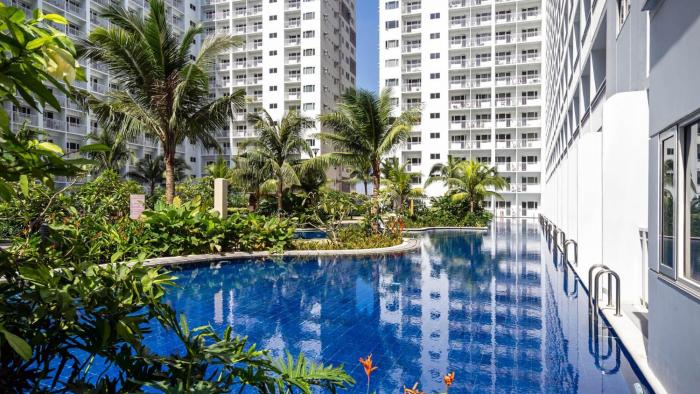 shore residences moa staycation