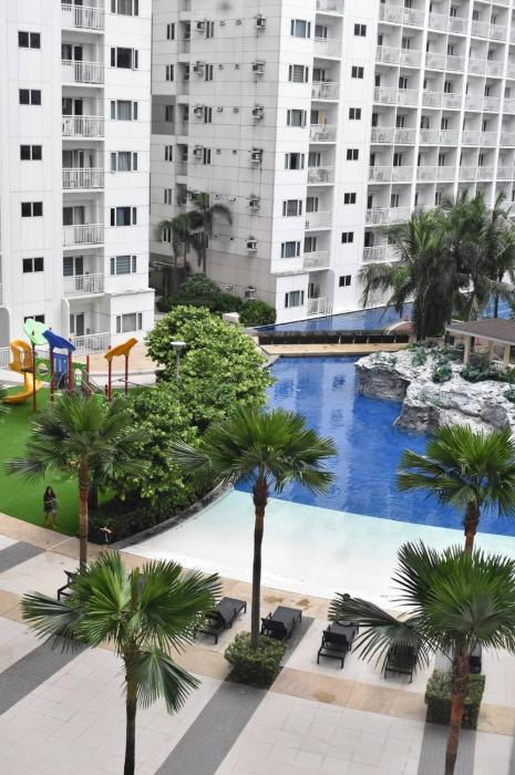 shore residences moa staycation