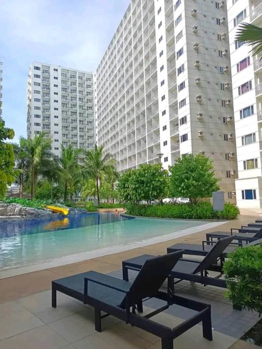 shore residences moa staycation