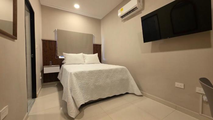 hotel casa la tablada aeropuerto
