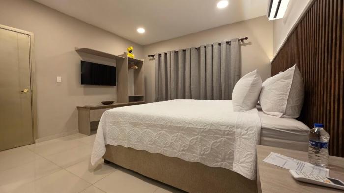 hotel casa la tablada aeropuerto