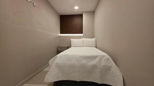 hotel casa la tablada aeropuerto