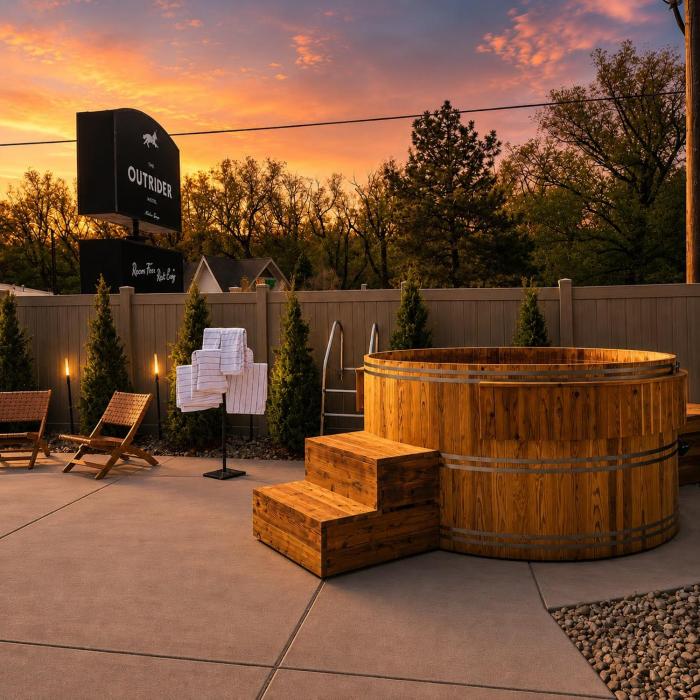 the outrider hotel