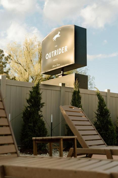 the outrider hotel