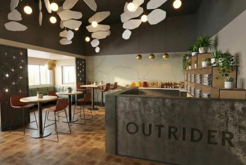 the outrider hotel
