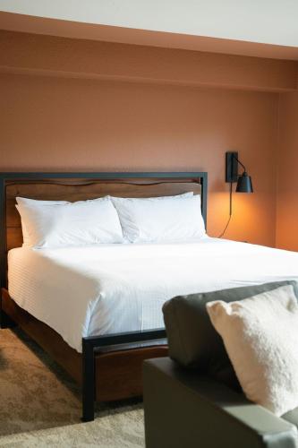 the outrider hotel