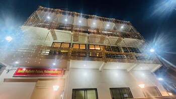 Hotel Vallabh Palace,,3 star