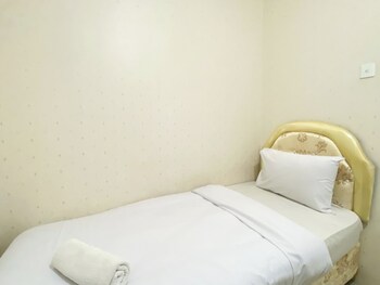 best price and strategic 2br at bassura city apartment