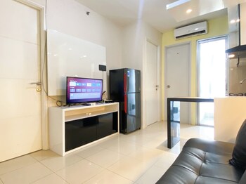 best price and strategic 2br at bassura city apartment