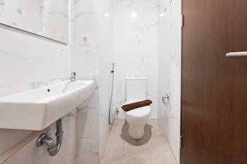 delightfully cozy studio apartment pacific garden campus town alam sutera