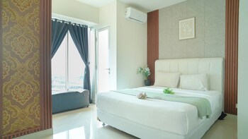 elegant and homey studio at grand kamala lagoon apartment