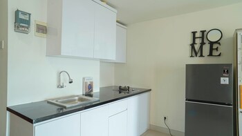 elegant and homey studio at grand kamala lagoon apartment