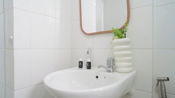 Pleasant White 3Br At Bassura City Apartment,,2 star