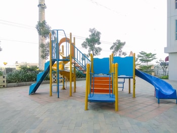 studio room apartment at grand dhika city near jatimulya lrt station