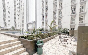 cozy living studio near merr at bale hinggil apartment
