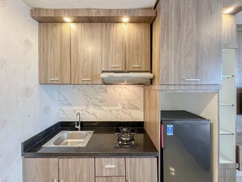cozy living studio near merr at bale hinggil apartment