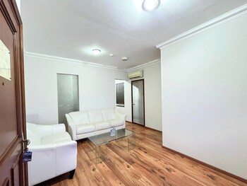 spacious white 3br at grand setiabudi apartment