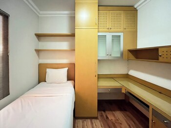 spacious white 3br at grand setiabudi apartment