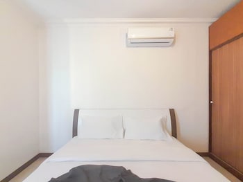 strategic 2br at apartment grand setiabudi