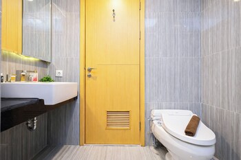 spacious 3br for 6 pax at capitol suites apartment