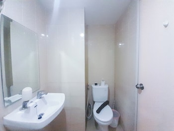simply studio apartment near unpar at parahyangan residence