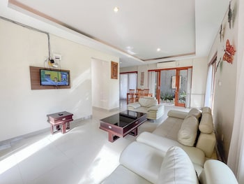 Homey And Magnificent 3Br At Villa Casa De Uli,,2 star