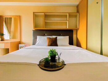 compact warm 2br at springlake summarecon bekasi apartment
