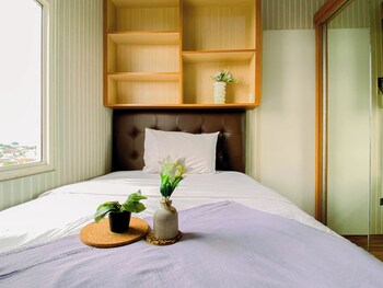 compact warm 2br at springlake summarecon bekasi apartment