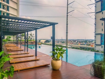Warm Studio With City View At Lrt City Bekasi Apartment,,2 star
