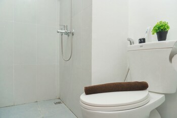 Tranquil 1Br At Royal Sentul Park Apartment,,2 star
