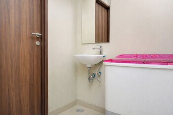 Tranquil 1Br At Royal Sentul Park Apartment,,2 star